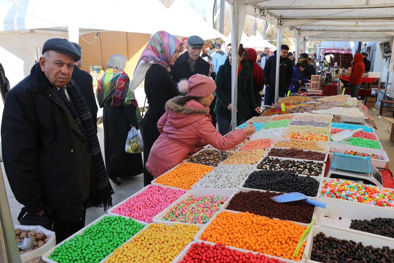 Türkiye'nin yöresel lezzetleri Gaziantep'te görücüye çıktı Türkiye'nin yöresel lezzetleri Gaziantep'te görücüye çıktı